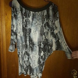 Jennifer Lopez Brand Reptile Print Top Size Large